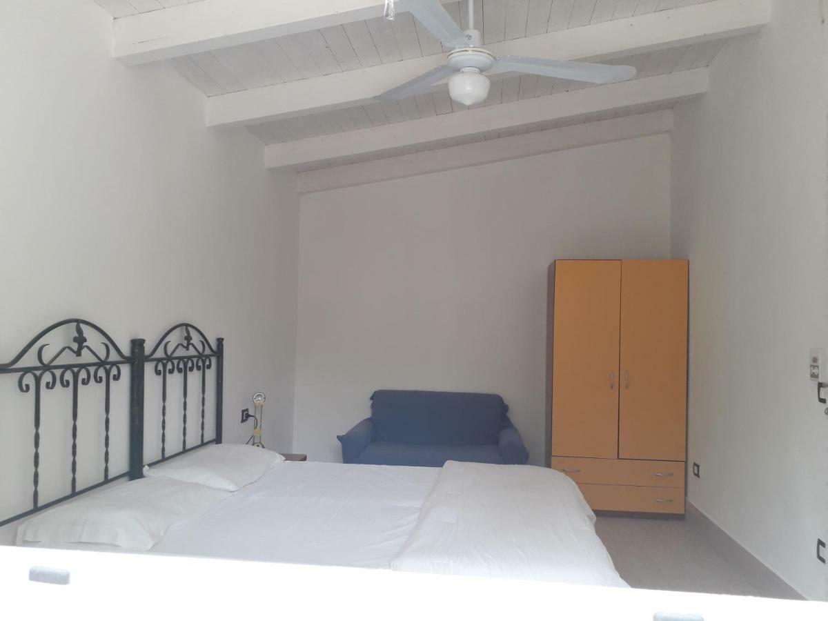 Camping La Pineta Village ปอร์โต เอมเปโดเกล ภายนอก รูปภาพ